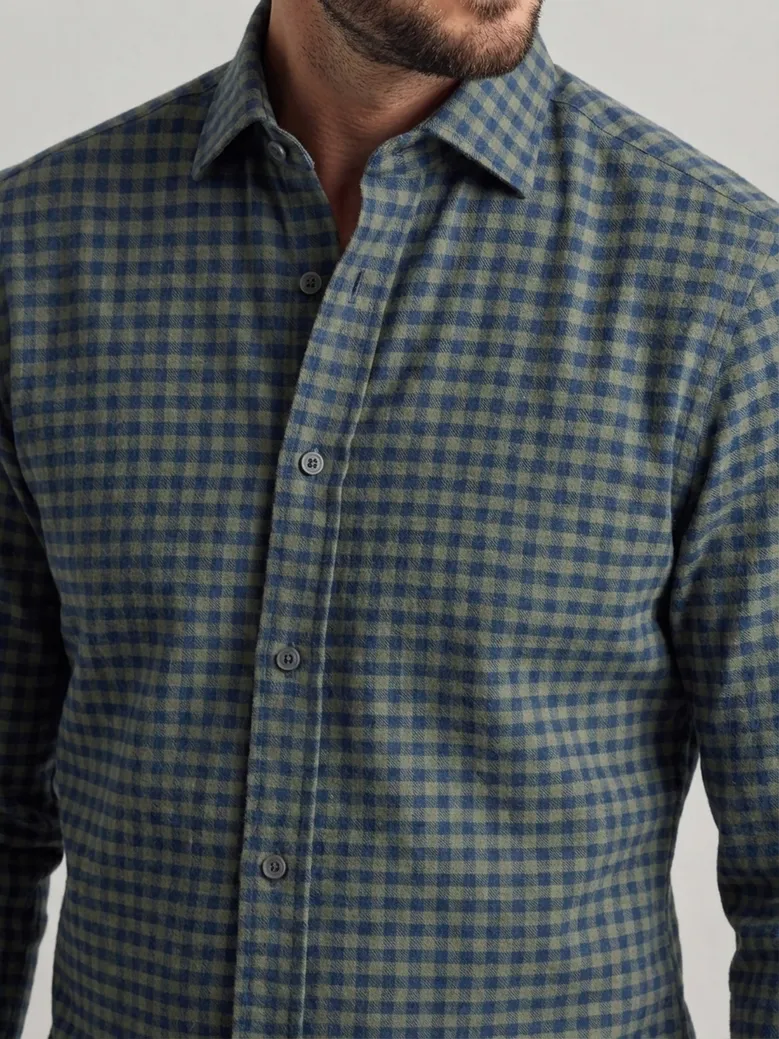 Camicia bianca in popeline facile da stirare