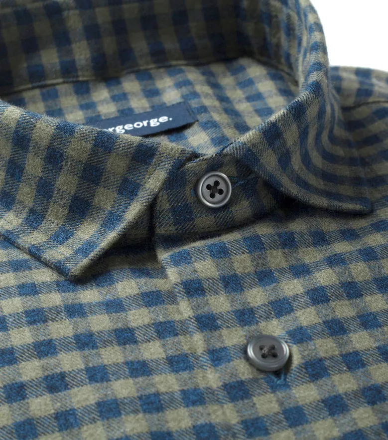 Camicia bianca in popeline facile da stirare