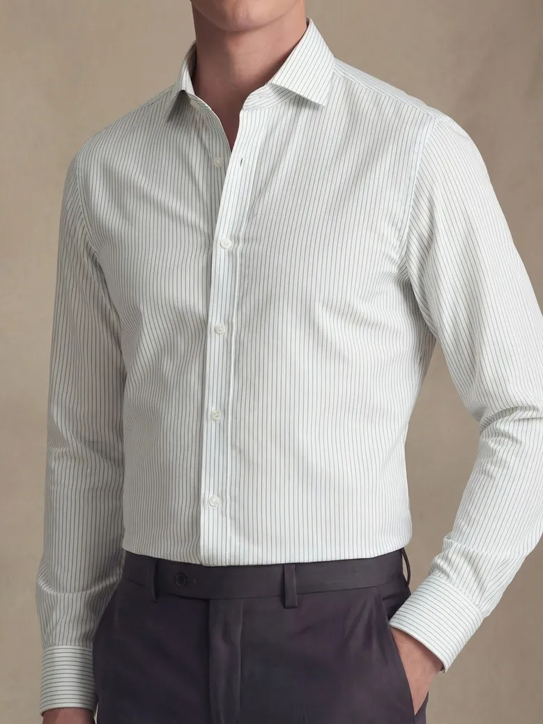 Camicia bianca in popeline facile da stirare