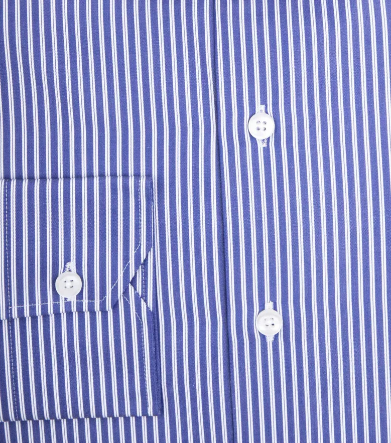 Camicia bianca in popeline facile da stirare