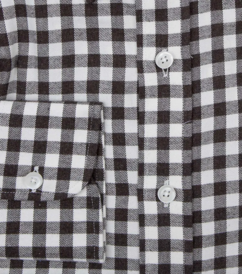 Camicia bianca in popeline facile da stirare