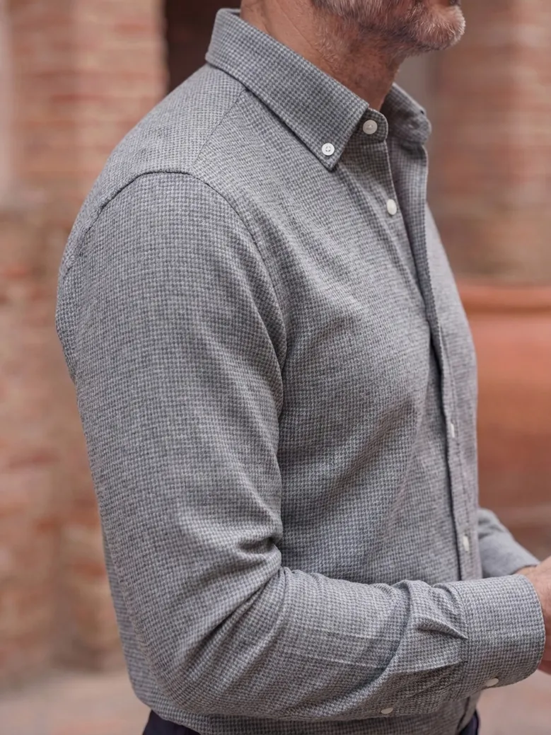 Camicia bianca in popeline facile da stirare