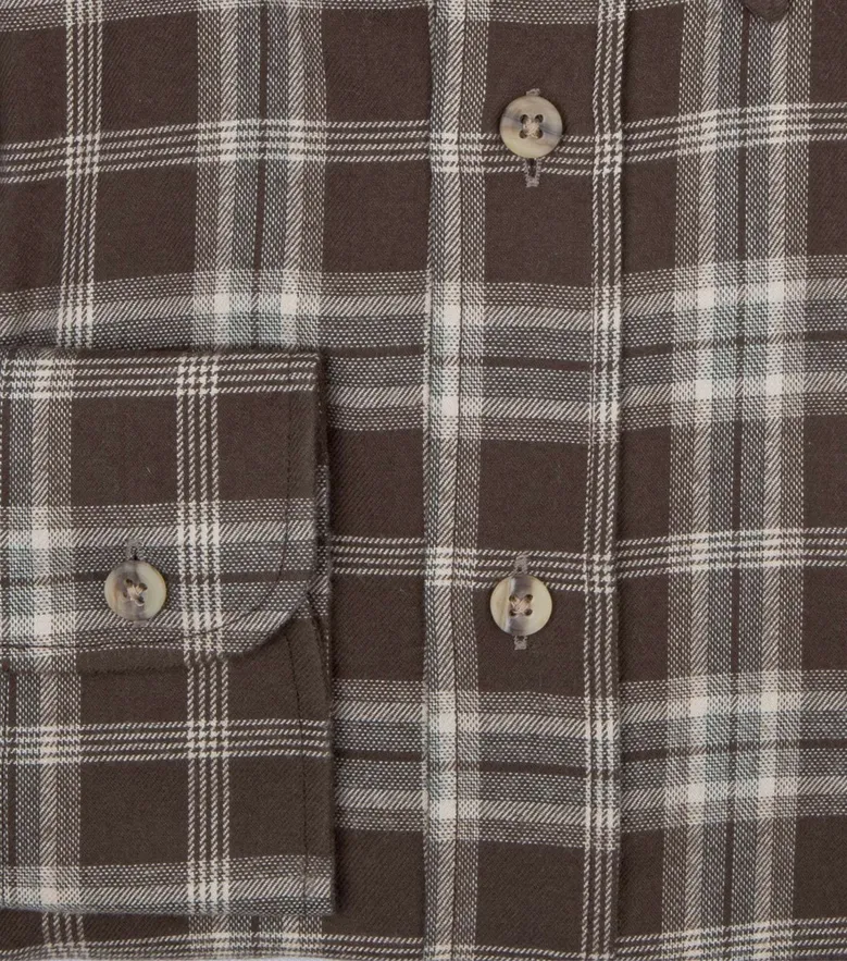 Camicia bianca in popeline facile da stirare
