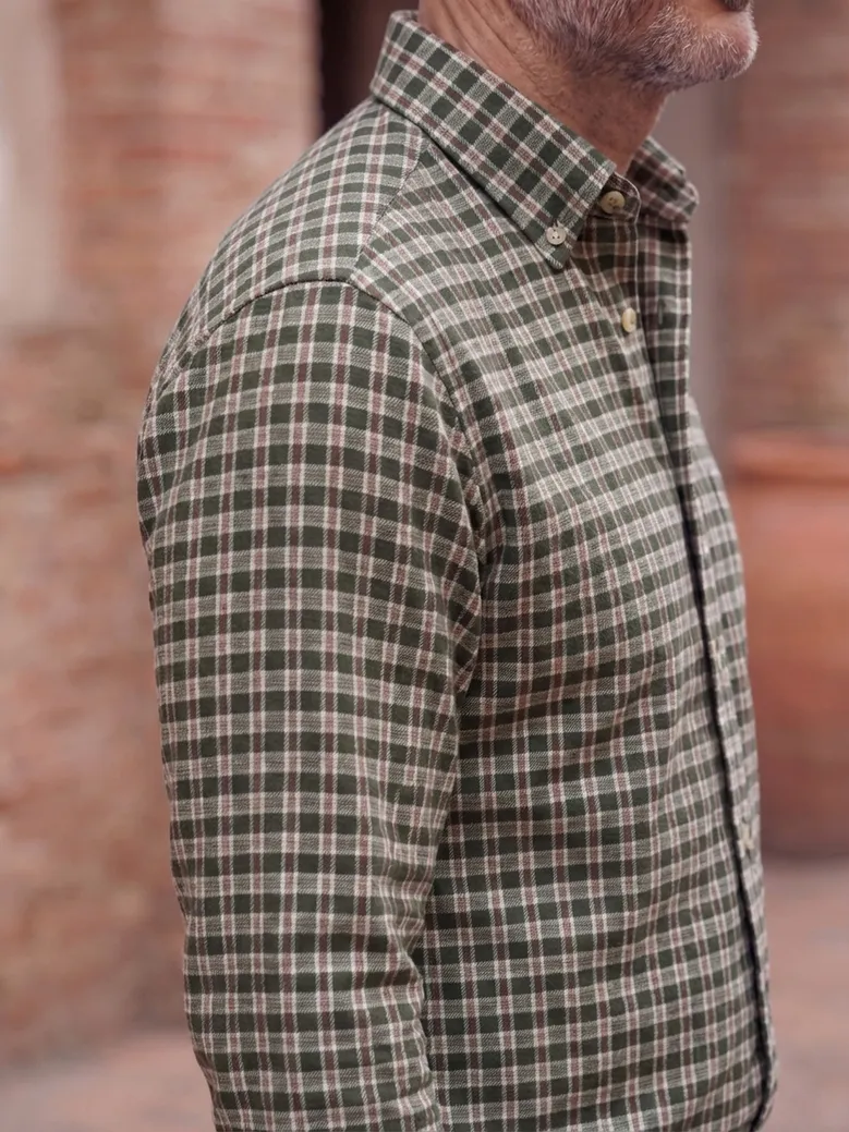 Camicia bianca in popeline facile da stirare