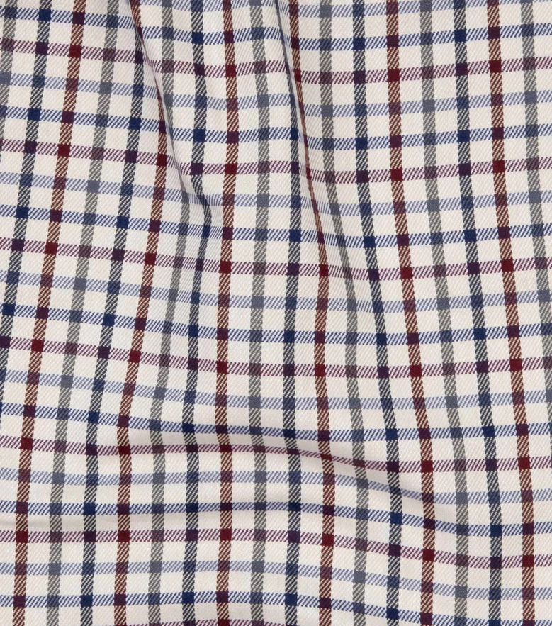 Camicia bianca in popeline facile da stirare