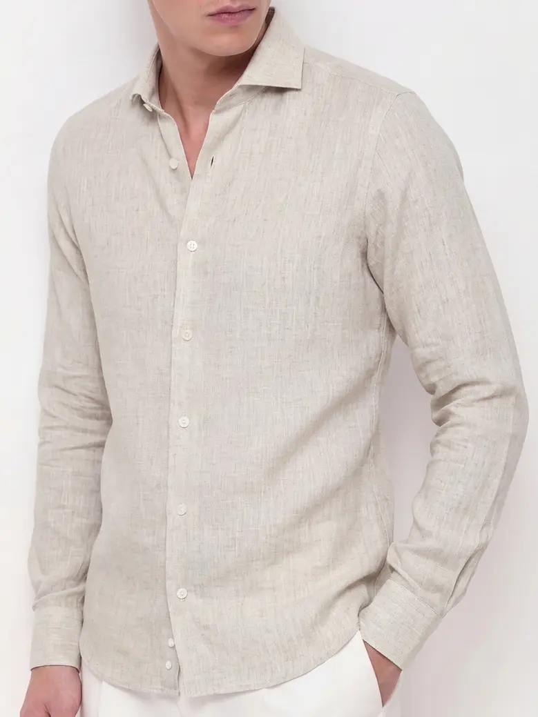 Camicia bianca in popeline facile da stirare
